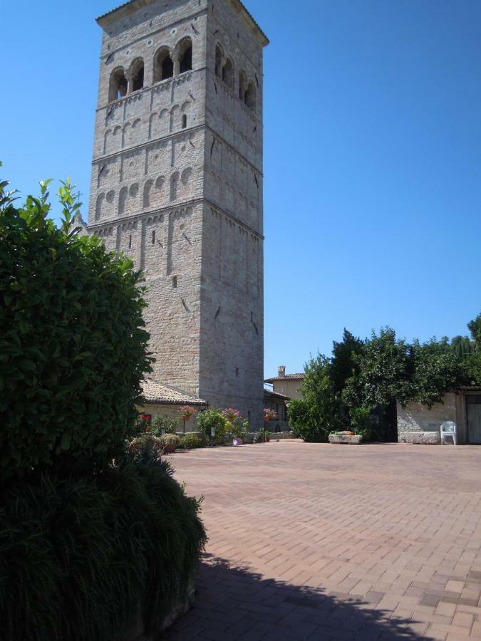 아시시 Il Turrione "App. Santa Chiara" 아파트 외부 사진